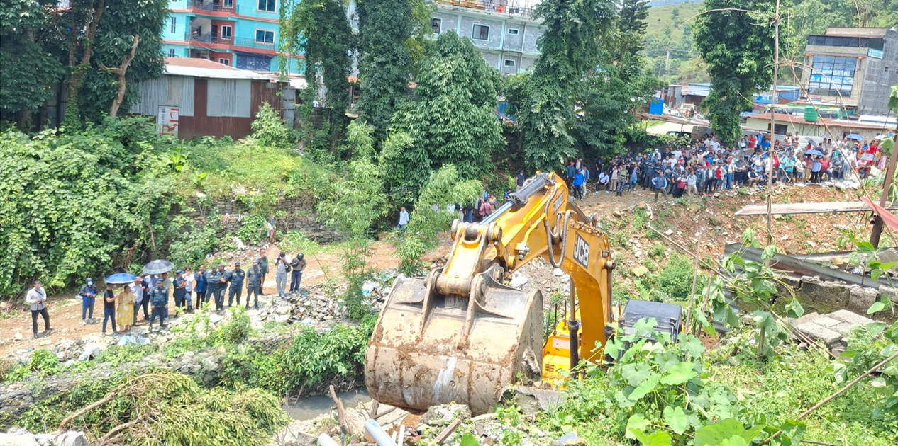 पोखरा महानगरको योजना: फिर्केको दायाँबायाँ ‘फुटट्रेल’, ‘एलइडी’ले सजाइने
